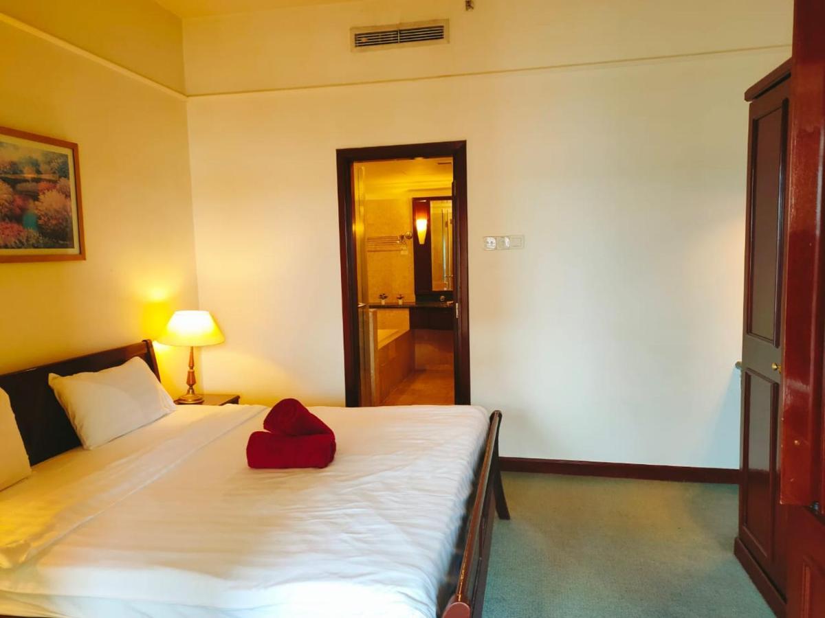 Luxhouz Suites At Times Square Kuala Lumpur Exterior foto